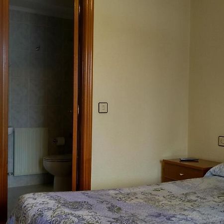 Hostal Sancho Garcia Espinosa De Los Monteros Exterior photo