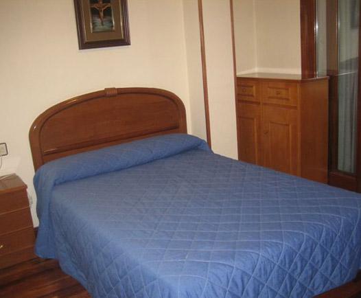 Hostal Sancho Garcia Espinosa De Los Monteros Room photo